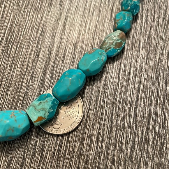 Turquoise chunk necklace - Picture 9 of 11